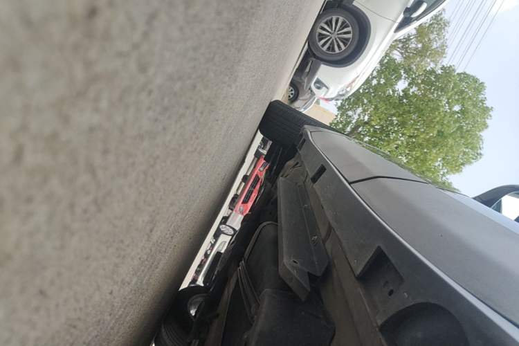 Used Buick Envision 2021 532T Two-Wheel-Drive Leading Version Left Side Sill