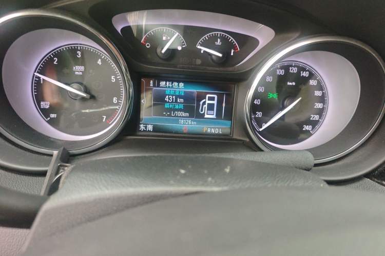 Used Buick Envision 2021 532T Two-Wheel-Drive Luxury Version Odometer Close Up