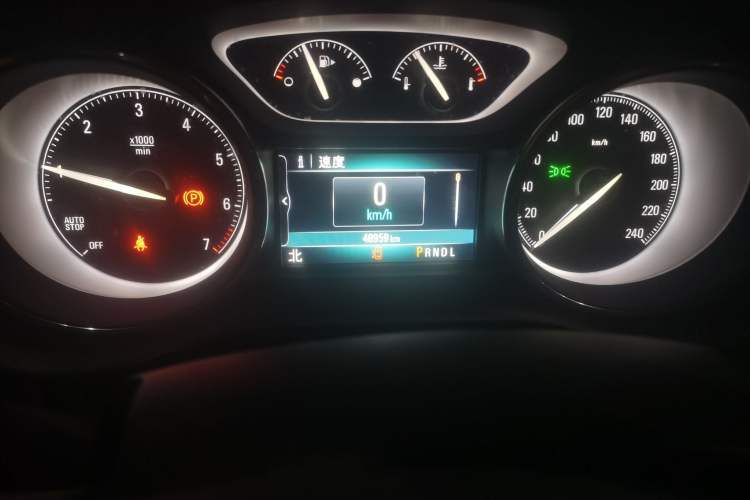 Used Buick Envision 2021 Encore Plus 652T Five-Seat All-Wheel-Drive Luxury Model Odometer Close Up