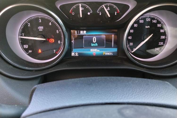 Used Buick Envision 2021 532T Two-Wheel-Drive Luxury Version Odometer Close Up