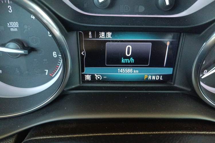 Used Buick Envision 2021 532T Two-Wheel-Drive Elite Version Odometer Close Up