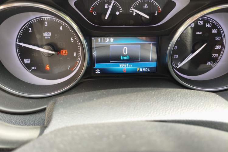 Used Buick Envision 2021 532T Two-Wheel-Drive Leading Version Odometer Close Up