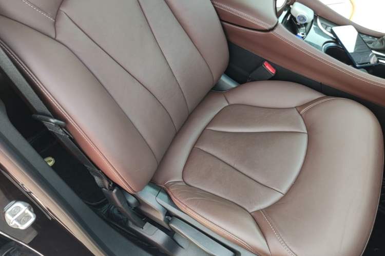 Used Buick Envision 2021 532T Two-Wheel-Drive Elite Version Right Front Seat