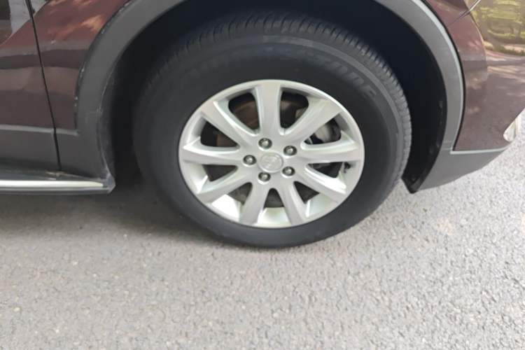 Used Buick Envision 2021 532T Two-Wheel-Drive Elite Version Right Front Wheel Hub