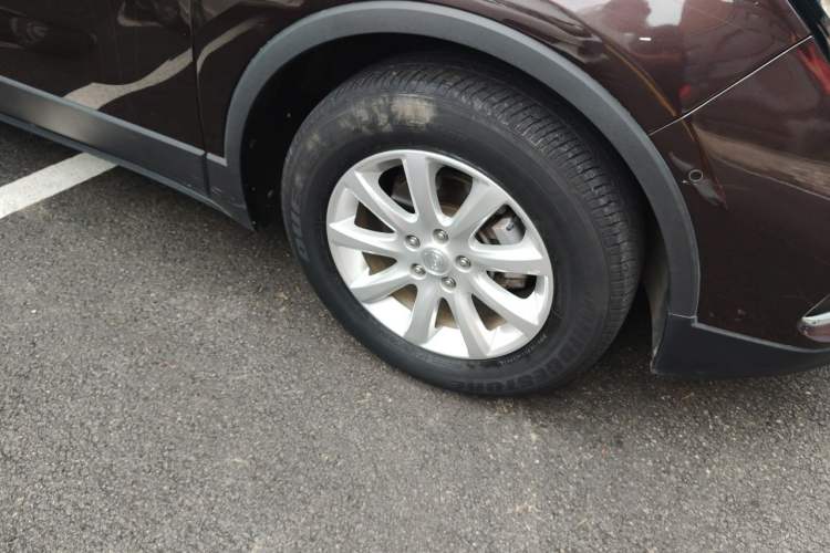 Used Buick Envision 2021 532T Two-Wheel-Drive Luxury Version Right Front Wheel Hub