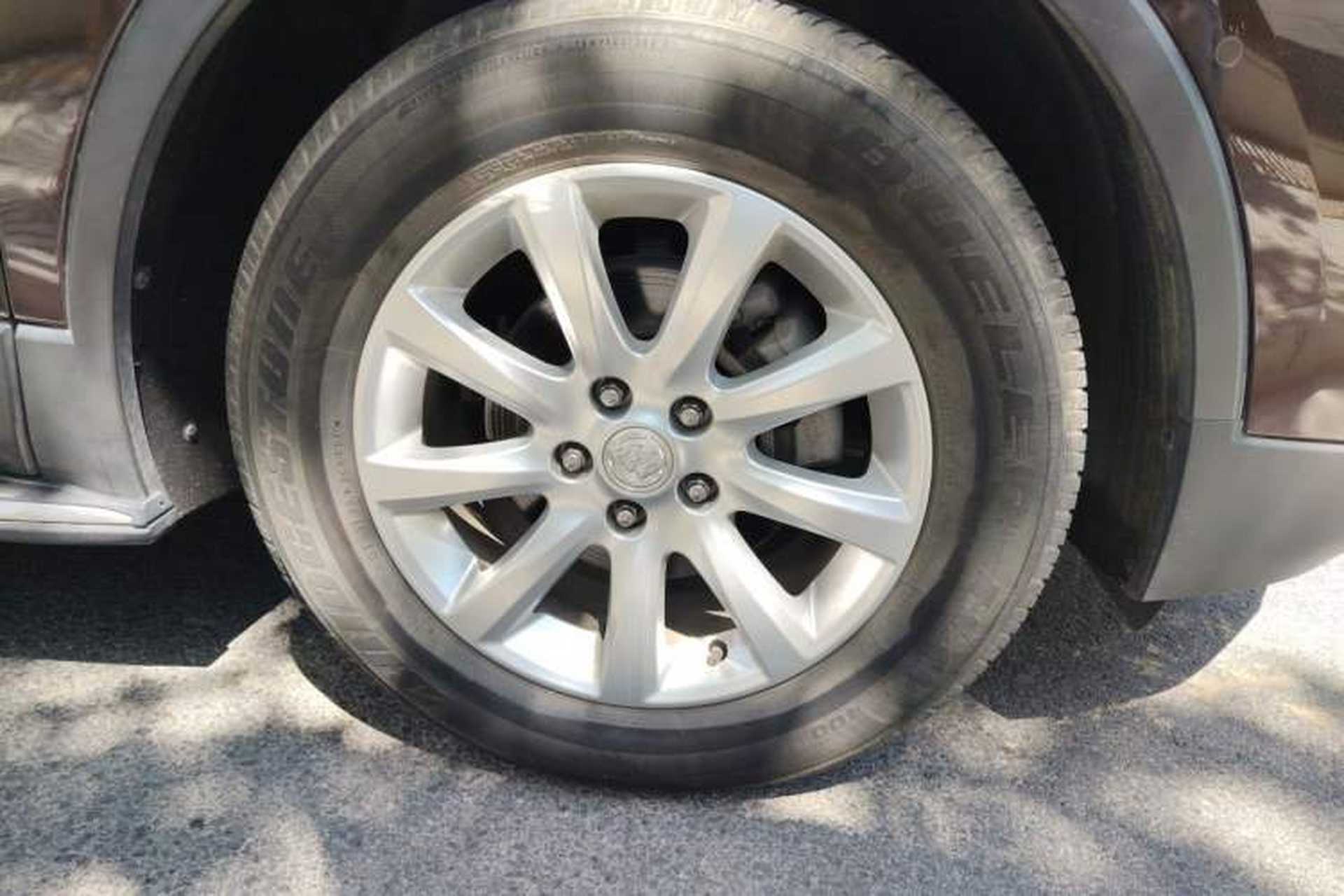 Used Buick Envision 2021 532T Two-Wheel-Drive Luxury Version Right Front Wheel Hub