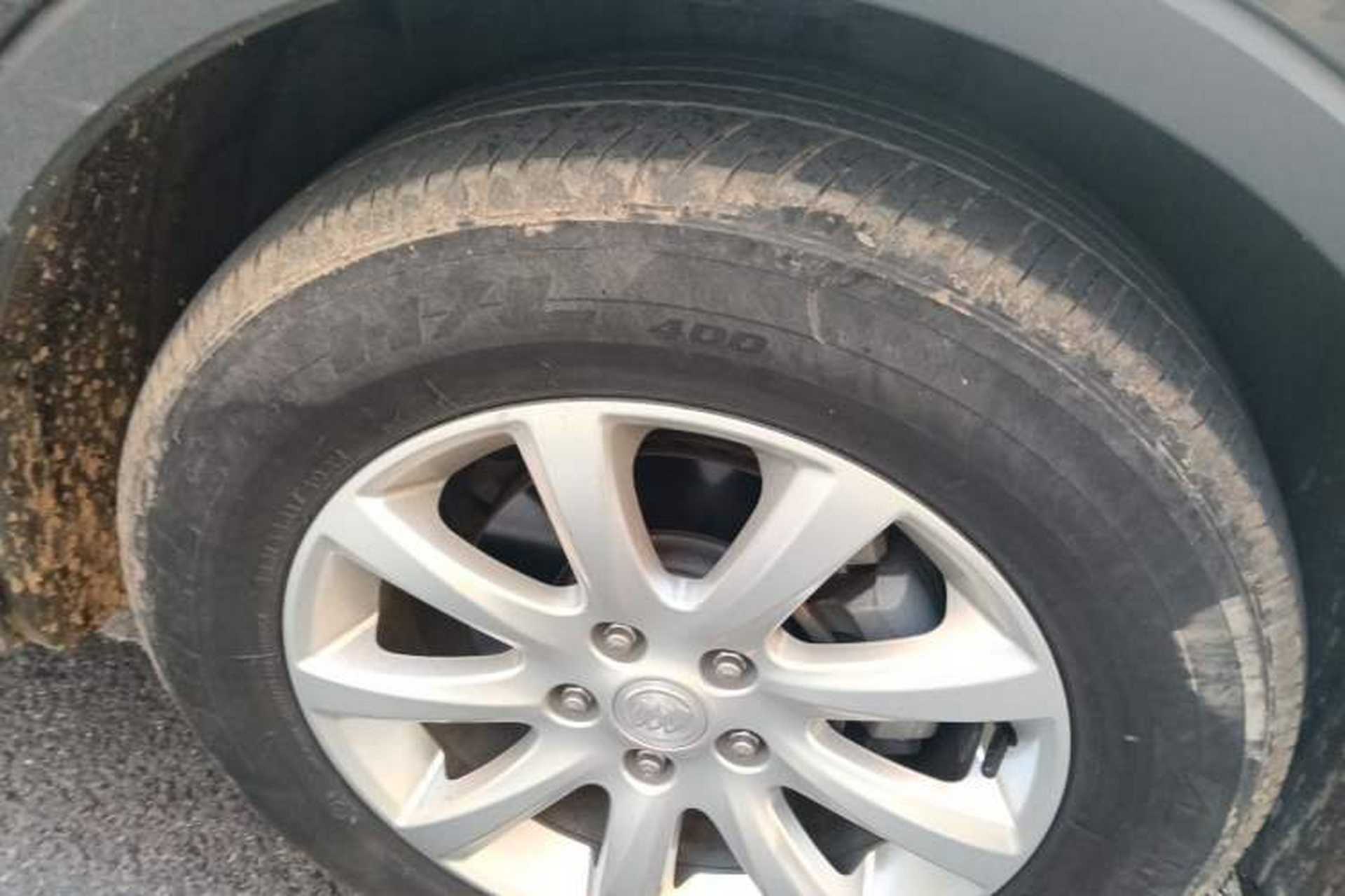 Used Buick Envision 2021 532T Two-Wheel-Drive Elite Version Right Front Wheel Hub