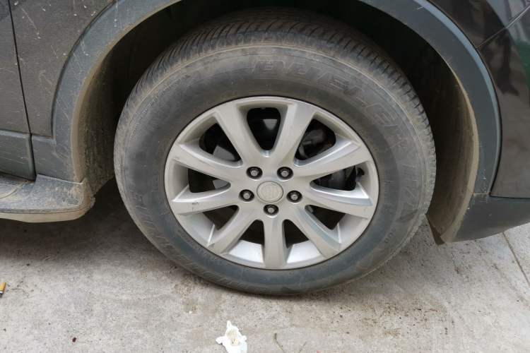 Used Buick Envision 2021 532T Two-Wheel-Drive Elite Version Right Front Wheel Hub