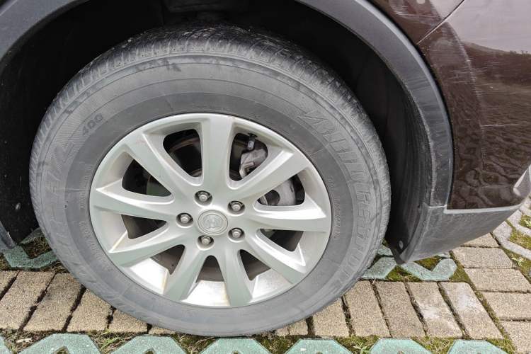 Used Buick Envision 2021 532T Two-Wheel-Drive Elite Version Right Front Wheel Hub