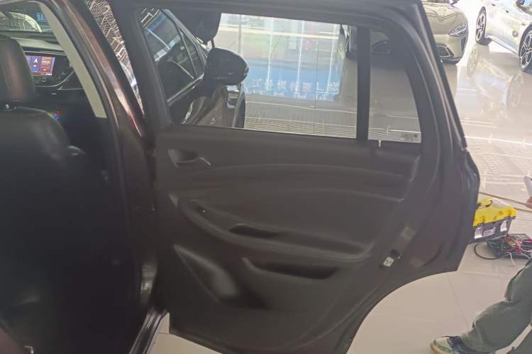 Used Buick Envision 2021 532T Two-Wheel-Drive Leading Version Right Rear Door Interior