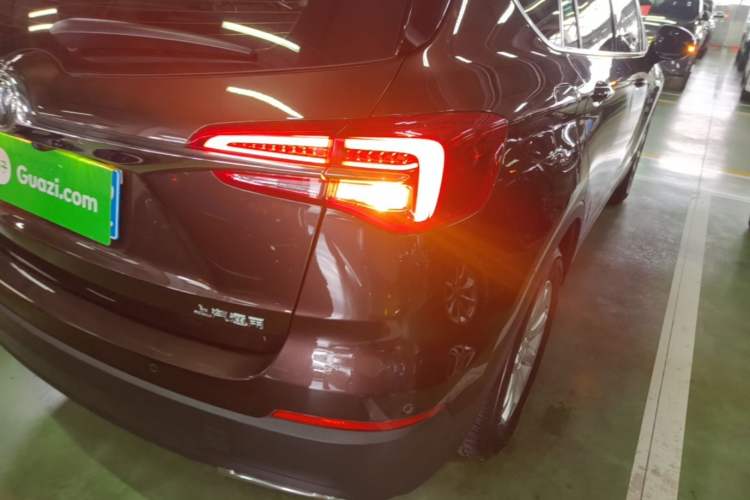 Used Buick Envision 2021 532T Two-Wheel-Drive Luxury Version Right Rear Taillight