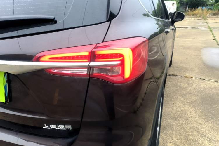 Used Buick Envision 2021 532T Two-Wheel-Drive Elite Version Right Rear Taillight