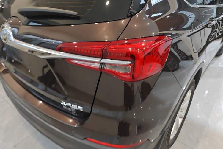 Used Buick Envision 2021 532T Two-Wheel-Drive Elite Version Right Rear Taillight