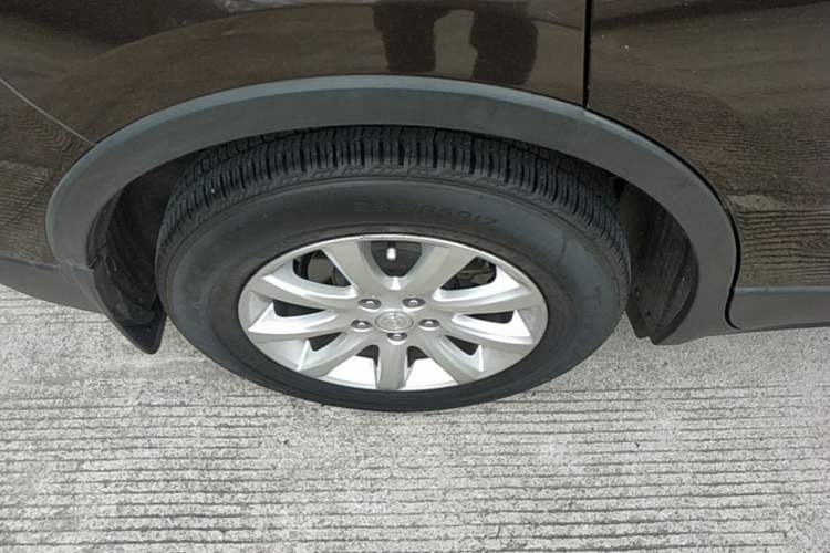 Used Buick Envision 2021 532T Two-Wheel-Drive Luxury Version Right Rear Wheel Hub