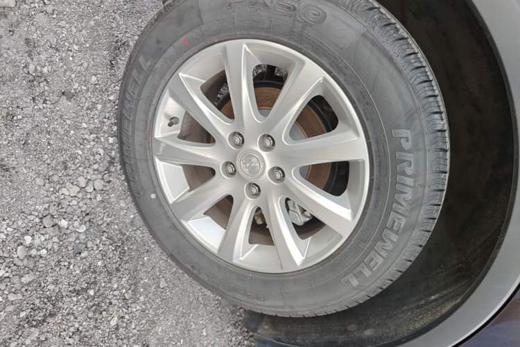Used Buick Envision 2021 532T Two-Wheel-Drive Elite Version Right Rear Wheel Hub