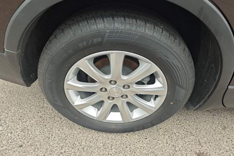 Used Buick Envision 2021 532T Two-Wheel-Drive Elite Version Right Rear Wheel Hub