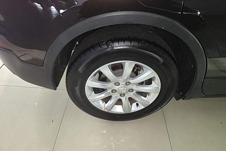 Used Buick Envision 2021 532T Two-Wheel-Drive Elite Version Right Rear Wheel Hub