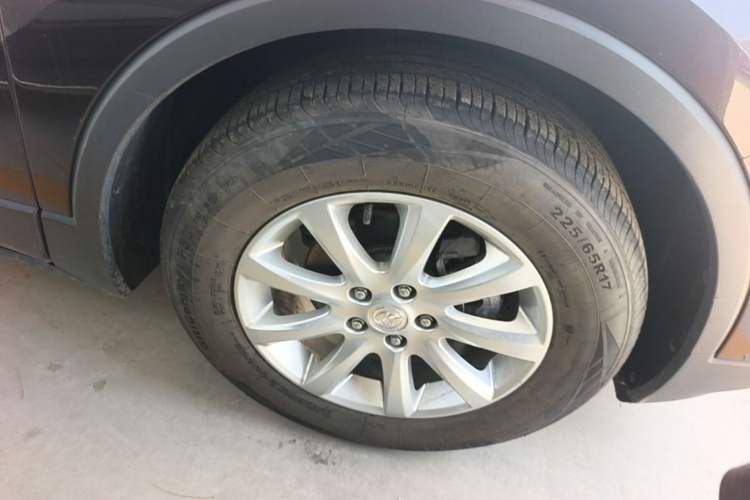 Used Buick Envision 2021 532T Two-Wheel-Drive Elite Version Right Rear Wheel Hub