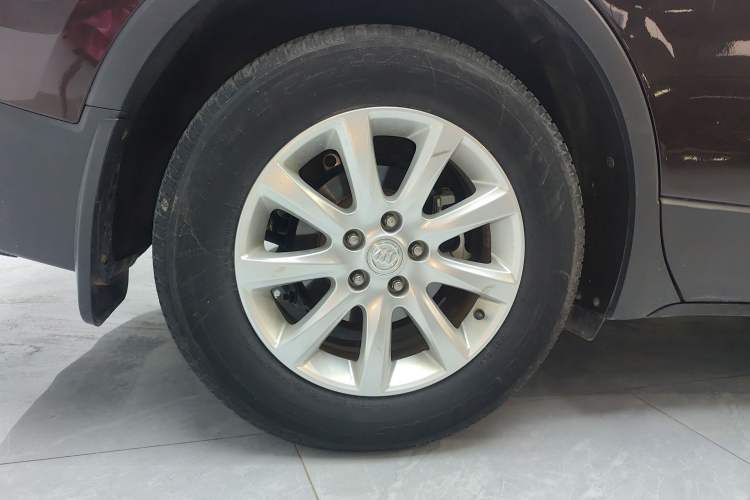 Used Buick Envision 2021 532T Two-Wheel-Drive Elite Version Right Rear Wheel Hub