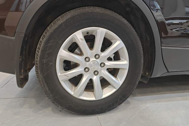 Used Buick Envision 2021 532T Two-Wheel-Drive Elite Version Right Rear Wheel Hub
