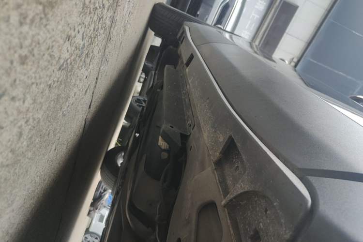 Used Buick Envision 2021 532T Two-Wheel-Drive Leading Version Right Side Sill