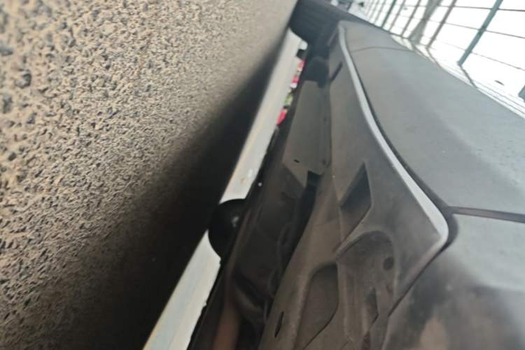 Used Buick Envision 2021 532T Two-Wheel-Drive Elite Version Right Side Sill