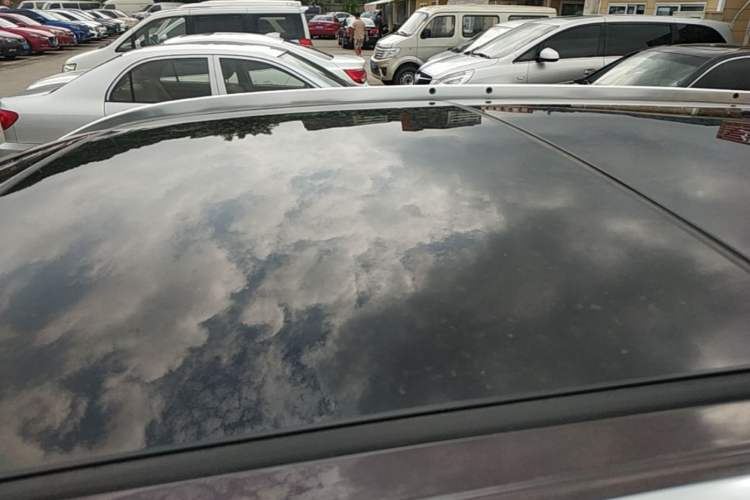 Used Buick Envision 2021 532T Two-Wheel-Drive Luxury Version Roof