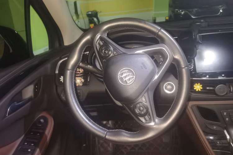 Used Buick Envision 2021 Encore Plus 652T Five-Seat All-Wheel-Drive Luxury Model Steering Wheel