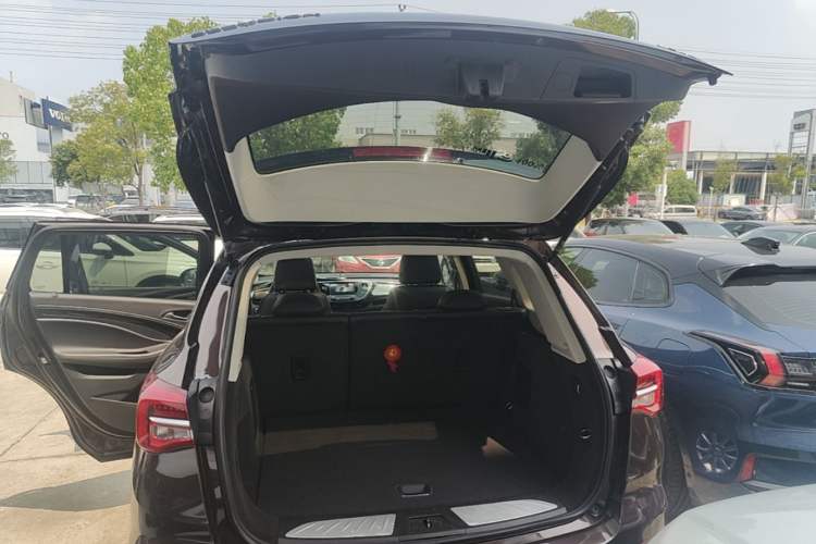 Used Buick Envision 2021 532T Two-Wheel-Drive Leading Version Trunk
