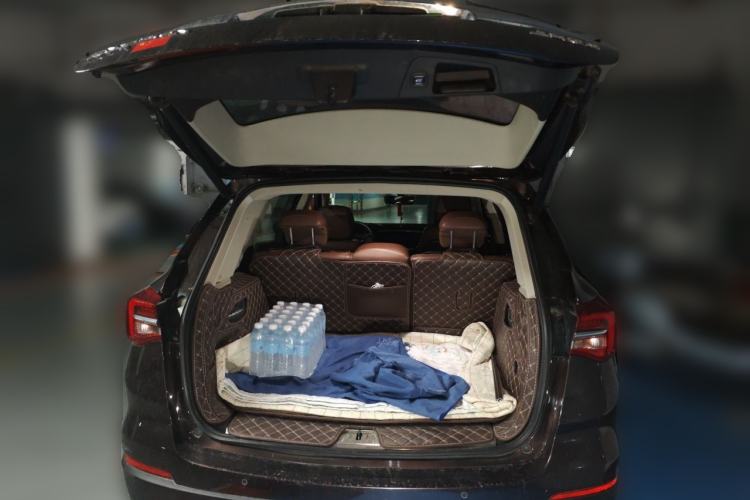 Used Buick Envision 2021 532T Two-Wheel-Drive Luxury Version Trunk