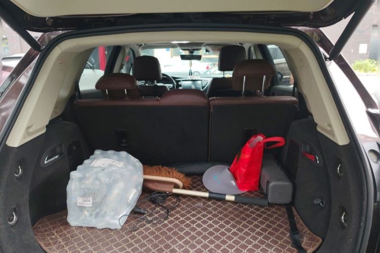 Used Buick Envision 2021 532T Two-Wheel-Drive Luxury Version Trunk