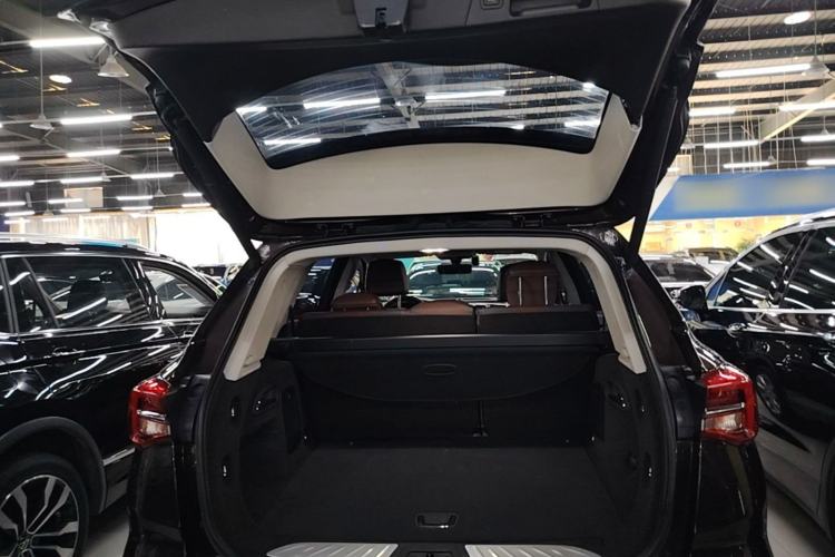Used Buick Envision 2021 532T Two-Wheel-Drive Luxury Version Trunk