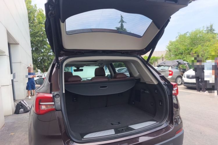 Used Buick Envision 2021 532T Two-Wheel-Drive Luxury Version Trunk
