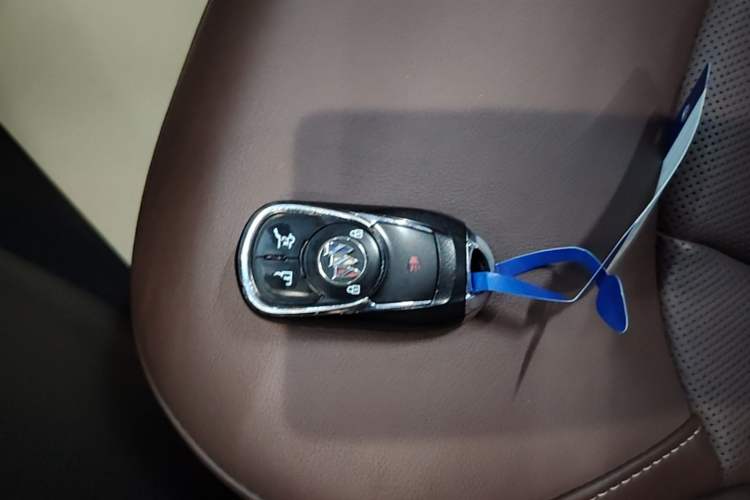 Used Buick Envision 2021 532T Two-Wheel-Drive Luxury Version Vehicle Key
