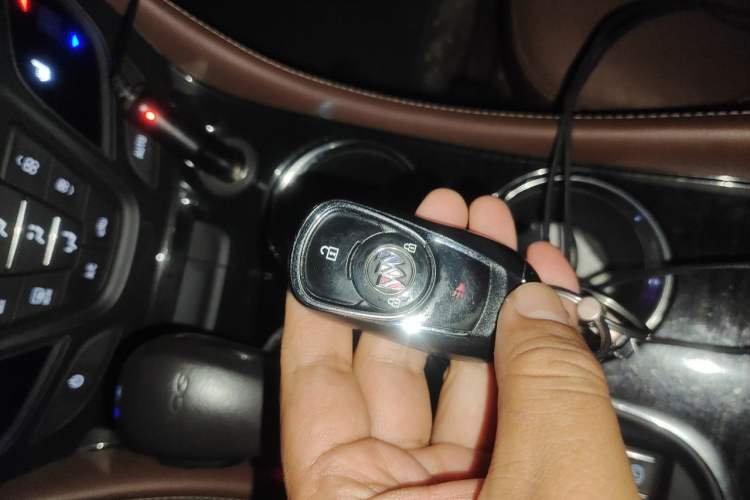 Used Buick Envision 2021 532T Two-Wheel-Drive Elite Version Vehicle Key