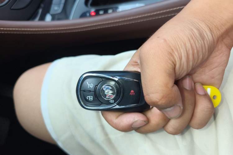 Used Buick Envision 2021 532T Two-Wheel-Drive Luxury Version Vehicle Key
