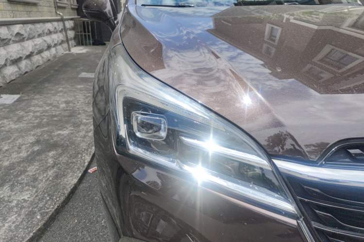 Used Buick Envision 2021 532T Two-Wheel-Drive Elite Version Right Front Headlight