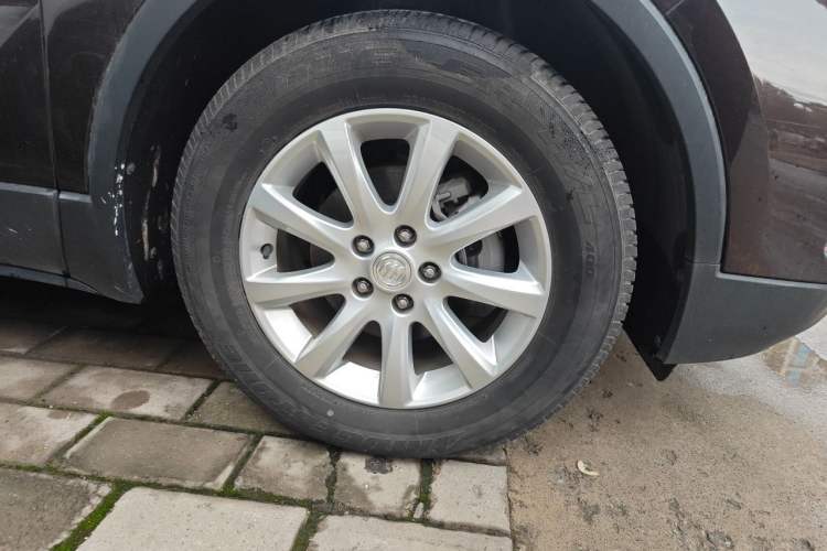 Used Buick Envision 2021 532T Two-Wheel-Drive Elite Version Right Front Wheel Hub