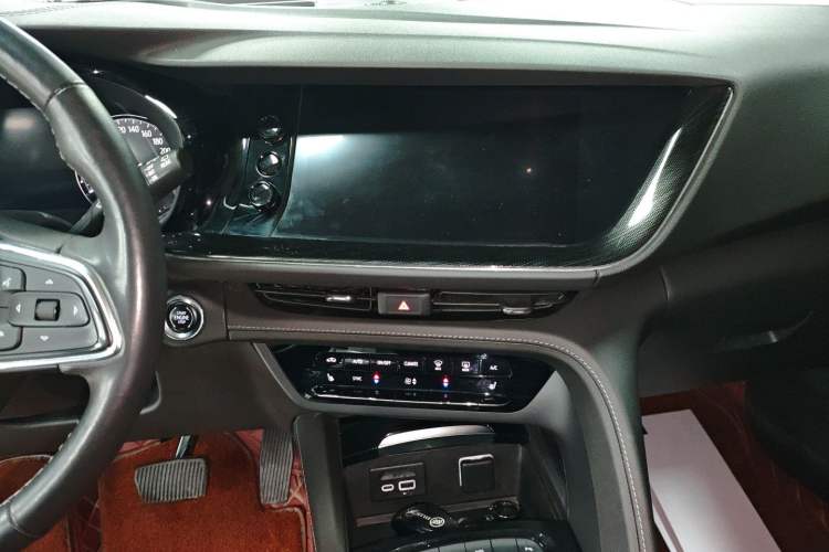 Used Buick Envision 2021 Encore Plus 652T Five-Seat Luxury Model Audio And AC Panel