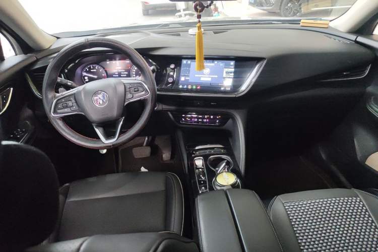 Used Buick Envision 2021 Encore Plus 652T Five-Seat Luxury Model Center Console