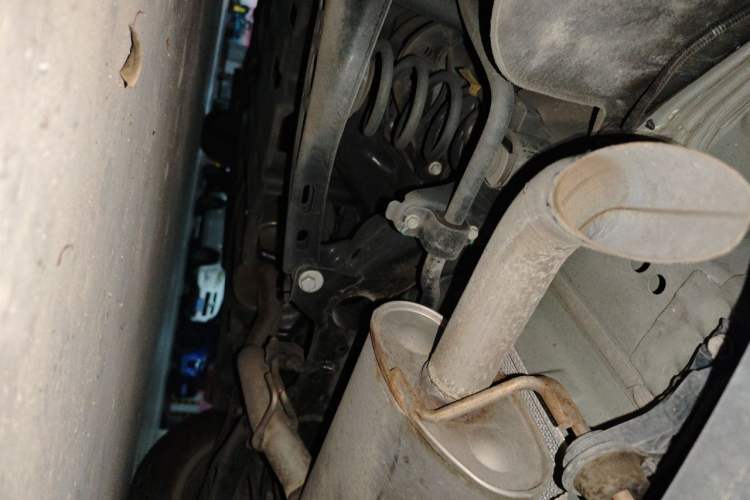 Used Buick Envision 2021 532T Two-Wheel-Drive Luxury Version Chassis Rear