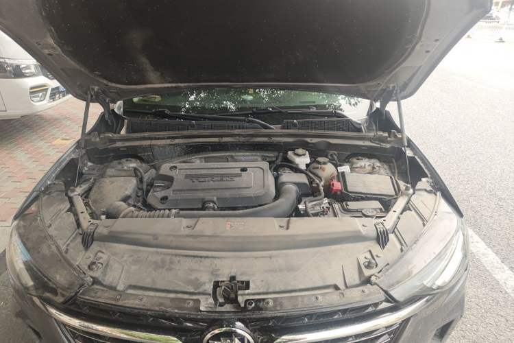 Used Buick Envision 2021 Encore Plus 652T Five-Seat Luxury Model Engine Bay