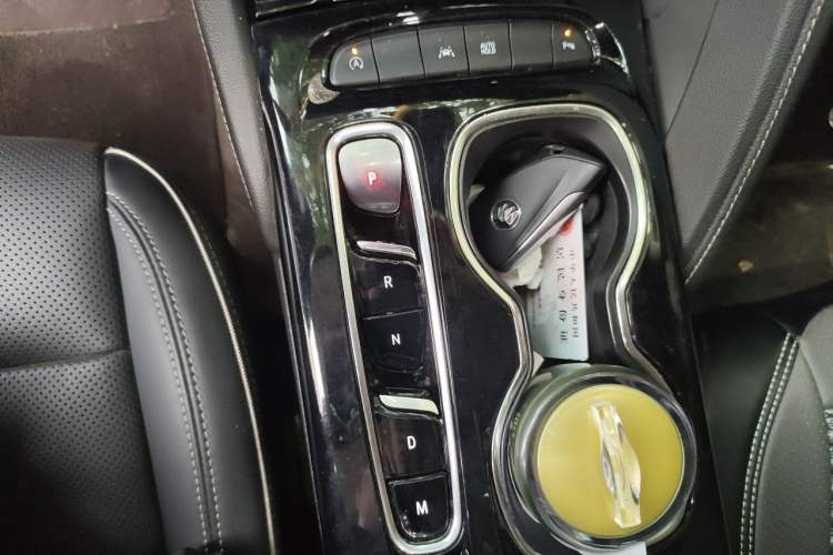 Used Buick Envision 2021 Encore Plus 652T Five-Seat Luxury Model Gear Lever