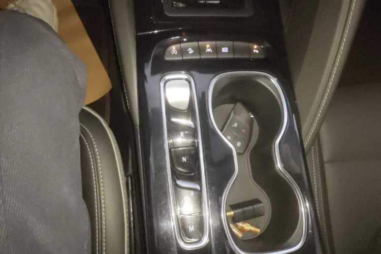 Used Buick Envision 2021 Encore Plus 652T Five-Seat All-Wheel-Drive Luxury Model Gear Lever