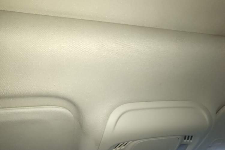 Used Buick Envision 2021 Encore Plus 652T Five-Seat All-Wheel-Drive Luxury Model Headliner