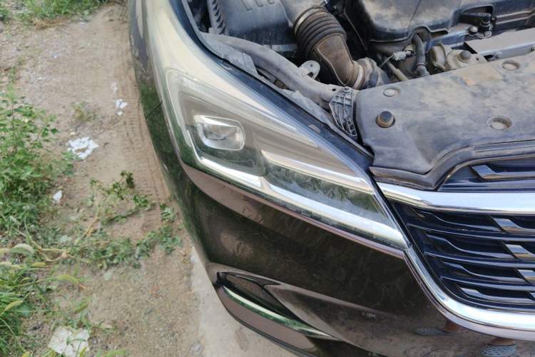 Used Buick Envision 2021 532T Two-Wheel-Drive Leading Version Right Front Headlight