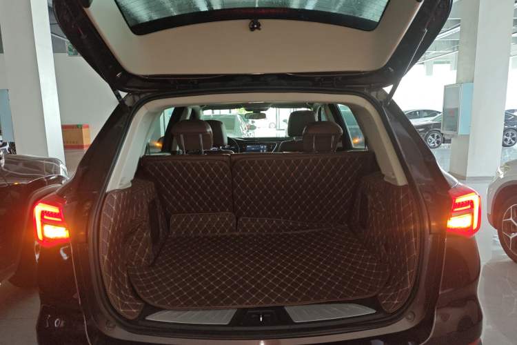 Used Buick Envision 2021 532T Two-Wheel-Drive Elite Version Trunk