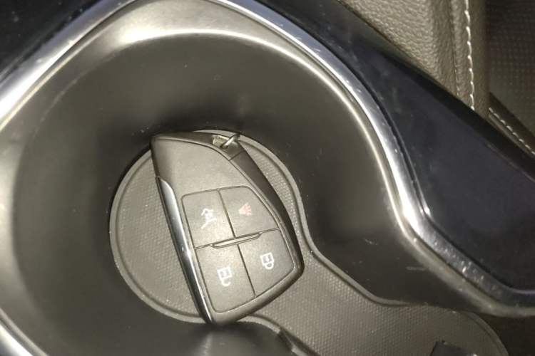 Used Buick Envision 2021 Encore Plus 652T Five-Seat All-Wheel-Drive Luxury Model Vehicle Key