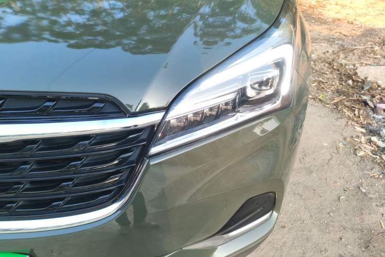 Used Buick Envision 2021 532T Two-Wheel-Drive Luxury Version Left Front Headlight