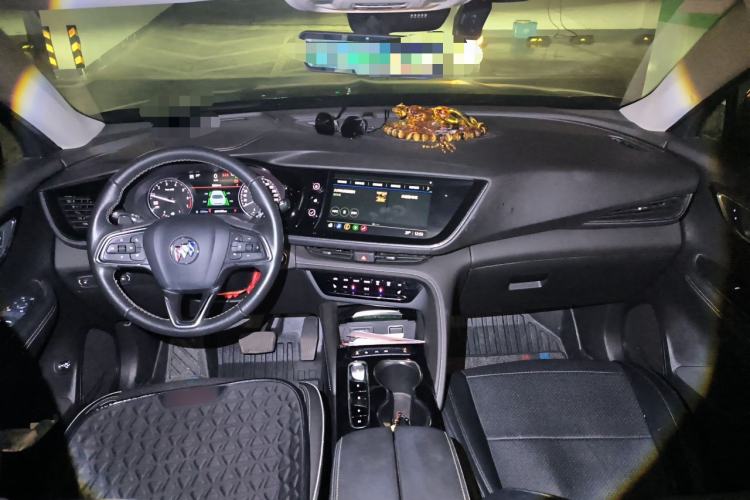 Used Buick Envision 2021 Encore Plus 652T Five-Seat All-Wheel-Drive Luxury Model Center Console